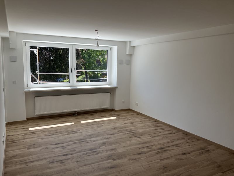Wohnen am Starnberger See * 3-Zi. mit Loggia * 74 m² * neu saniert